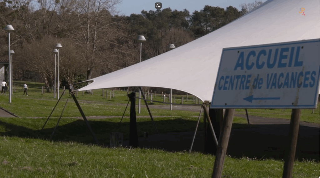 Un regard ouvert : pour des loisirs éducatifs accessibles à tous les enfants