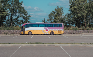 Focus : Le transport collectif en autocar en ACM : les obligations de l&rsquo;organisateur